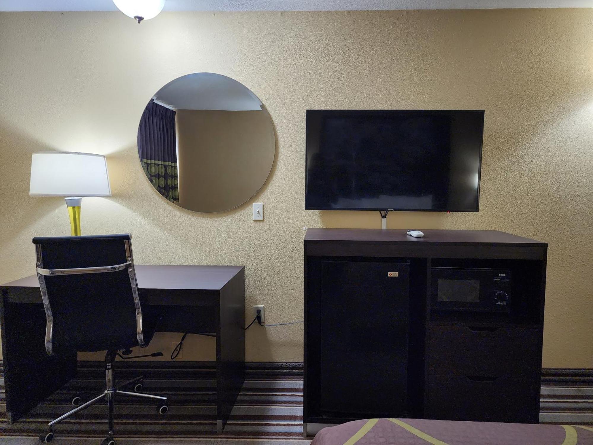 Hotel Super 8 by Wyndham Pine Bluff Exterior foto